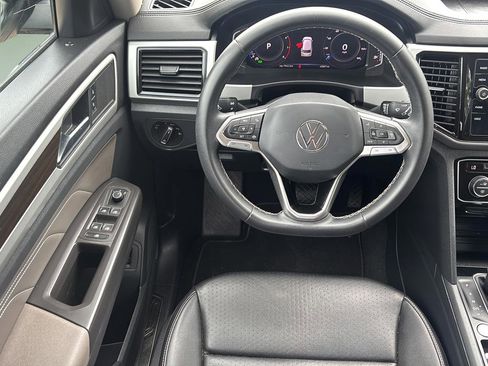 Used 2023 Volkswagen Atlas SE FWD image 18