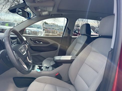 Certified 2022 GMC Terrain SLE w/ Driver Convenience Package image 16
