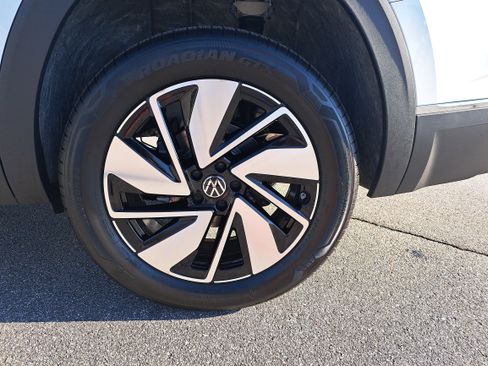 New 2026 Volkswagen Atlas SEL image 33