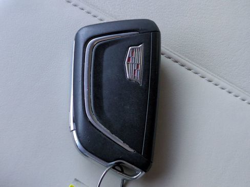 Used 2022 Cadillac Escalade Sport Platinum image 31