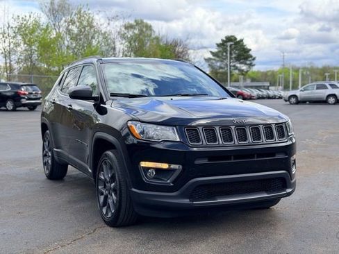 Used 2021 Jeep Compass Latitude AWD/4WD image 3