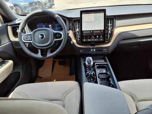 New 2026 Volvo XC60 B5 Core w/ Protection Package Premier image 11