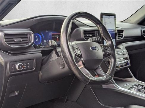 Used 2020 Ford Explorer ST w/ ST Street Pack image 9