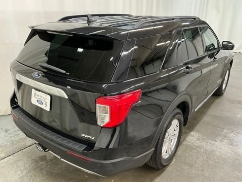 Used 2023 Ford Explorer XLT w/ Equipment Group 202A image 3