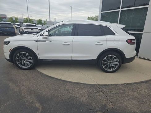 Used 2023 Lincoln Nautilus Reserve w/ Class II Trailer Tow Package AWD/4WD image 3