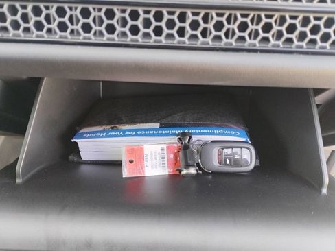 Certified 2023 Honda HR-V Sport image 34