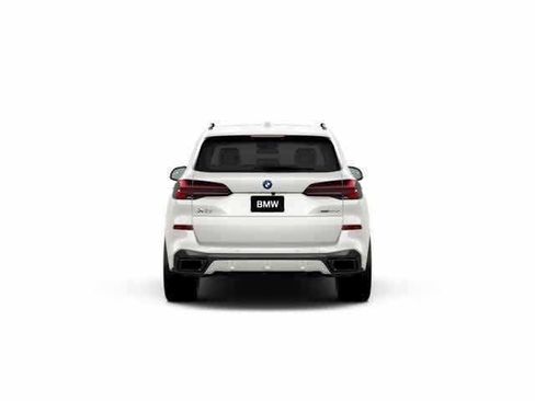 Used 2026 BMW X5 xDrive50e w/ M Sport Package AWD/4WD image 5