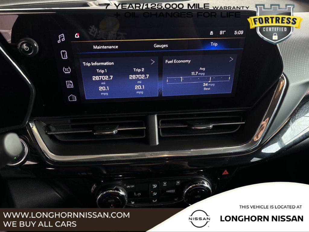 Used 2024 Chevrolet Trax RS w/ Sunroof Package FWD image 13
