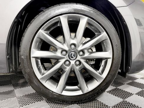 Used 2018 MAZDA MAZDA3 Grand Touring w/ Premium Equipment Package FWD image 26