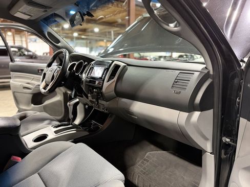 Used 2015 Toyota Tacoma TRD Pro w/ TRD Sport Package image 20