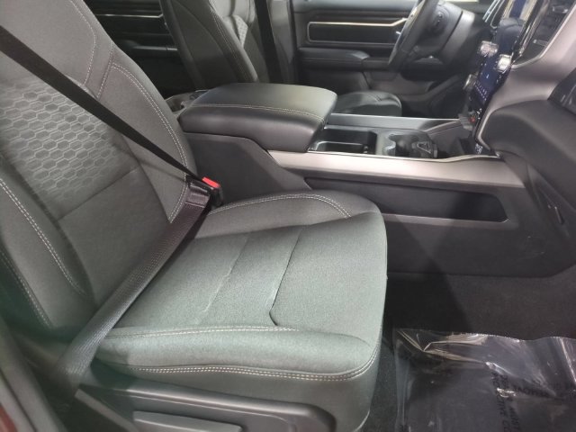 Used 2025 RAM 1500 Big Horn AWD/4WD image 30