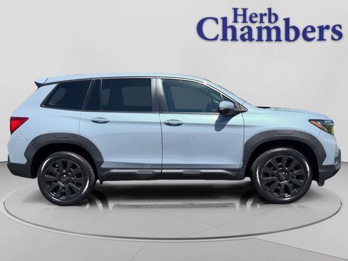 Used 2023 Honda Passport EX-L image 12