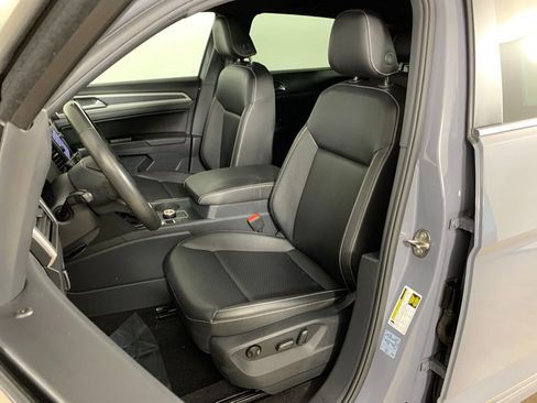 Used 2020 Volkswagen Atlas Cross Sport SE AWD/4WD image 26