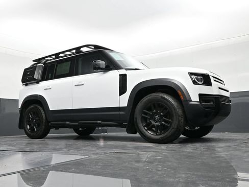 Used 2023 Land Rover Defender 110 S AWD/4WD image 24
