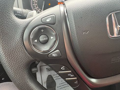 Used 2021 Honda Ridgeline Sport image 10