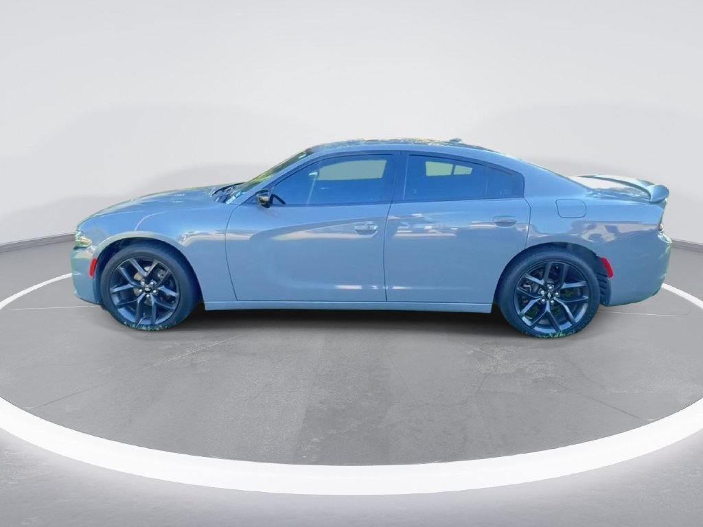 Used 2019 Dodge Charger SXT w/ Blacktop Package RWD image 5