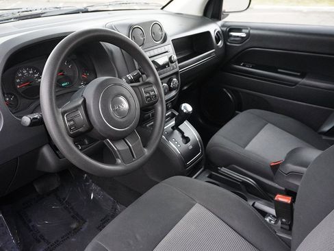 Used 2012 Jeep Compass Sport image 17