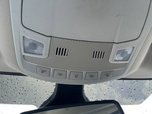 Used 2022 Ford Edge Titanium image 32