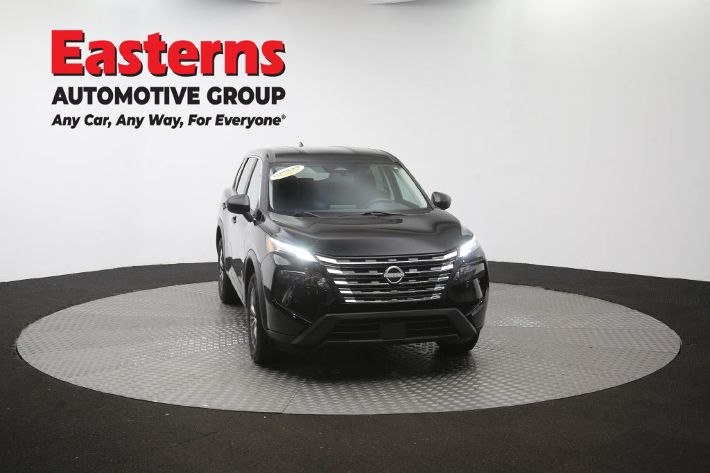 Used 2024 Nissan Rogue S AWD/4WD image 53