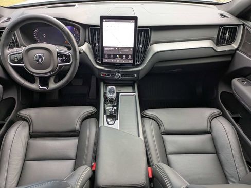 Certified 2026 Volvo XC60 B5 Ultra w/ Climate Package AWD/4WD image 15