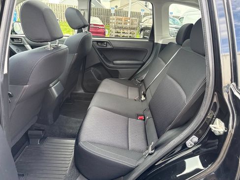 Used 2017 Subaru Forester 2.5i Premium AWD/4WD image 28