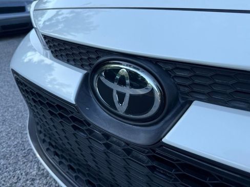 Used 2020 Toyota Corolla LE FWD image 6