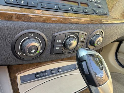 Used 2006 BMW Z4 3.0si image 23