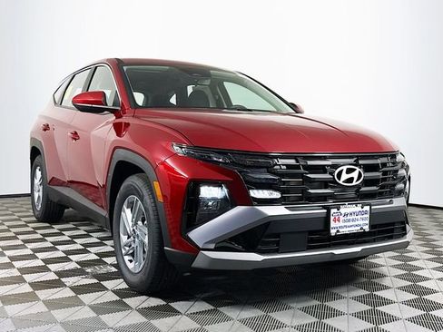 New 2026 Hyundai Tucson SE image 10
