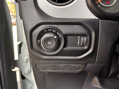 Used 2024 Jeep Wrangler Unlimited Sport AWD/4WD image 20