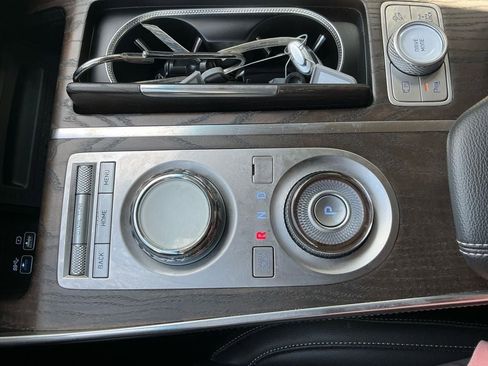 Used 2024 Genesis GV80 2.5T AWD/4WD image 19