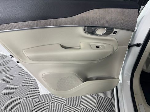 Used 2023 Volvo XC90 B6 Plus w/ Protection Package Premier image 19