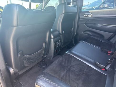 Used 2018 Jeep Grand Cherokee Altitude AWD/4WD image 16
