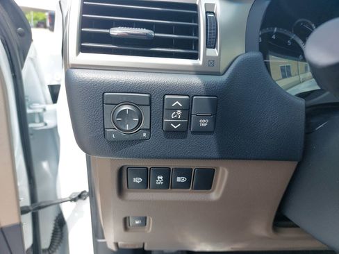 Used 2020 Lexus GX 460 Premium AWD/4WD image 27