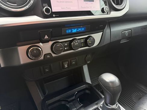 Used 2021 Toyota Tacoma SR5 w/ Trail Edition AWD/4WD image 22