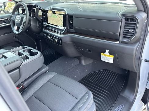 New 2026 GMC Sierra 1500 Elevation image 26