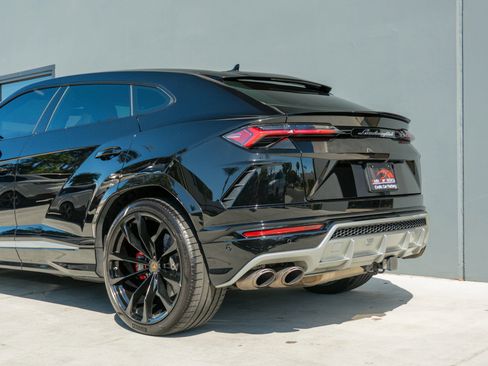Used 2020 Lamborghini Urus image 22