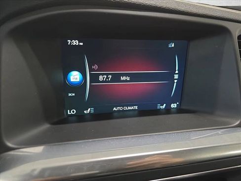 Used 2016 Volvo V60 T5 Cross Country AWD/4WD image 19