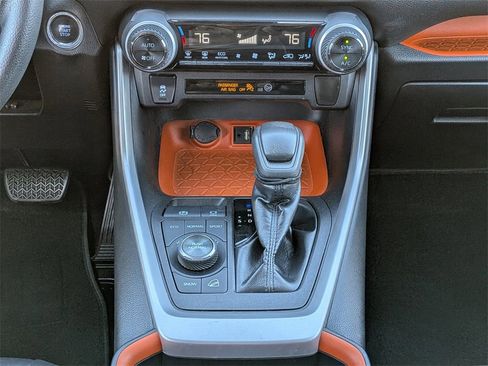 Used 2019 Toyota RAV4 Adventure image 17