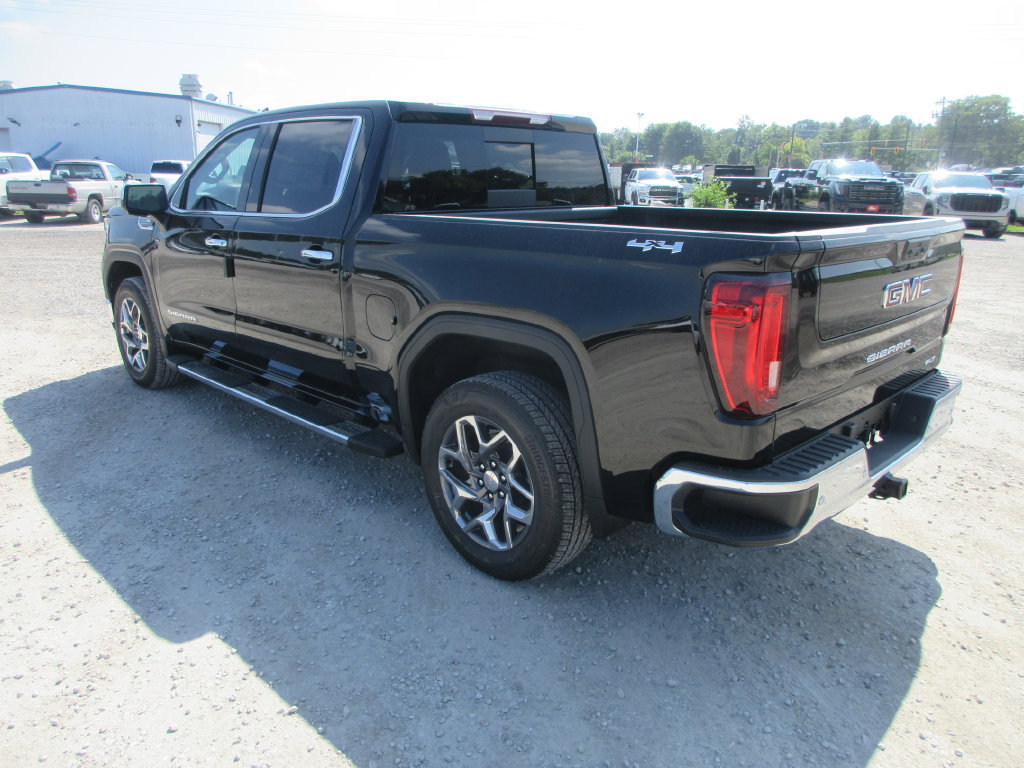 New 2026 GMC Sierra 1500 SLT w/ SLT Premium Plus Package AWD/4WD image 7