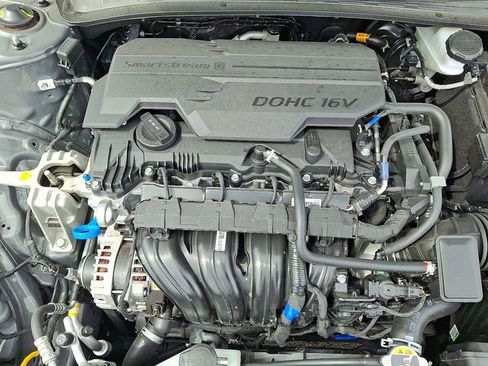 Certified 2026 Hyundai Elantra SE image 26