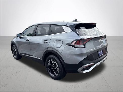 Used 2025 Kia Sportage LX AWD/4WD image 9