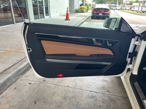 Used 2015 Mercedes-Benz E 550 Cabriolet image 43