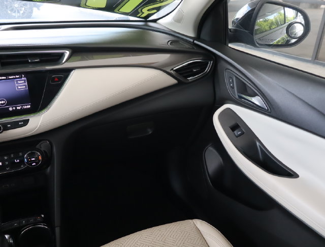Used 2022 Buick Encore GX Essence w/ Advanced Technology Package FWD image 19