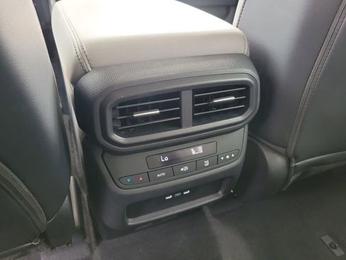 Used 2025 Honda Pilot EX-L image 15