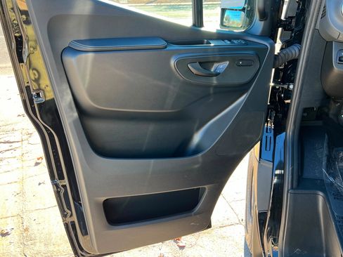 New 2026 Mercedes-Benz Sprinter 2500 image 14