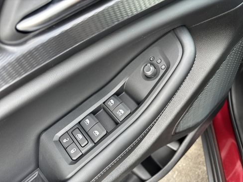 New 2025 Jeep Grand Cherokee Laredo X w/ Luxury Tech Group I image 16