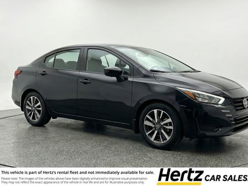 Used 2025 Nissan Versa SV FWD image 1