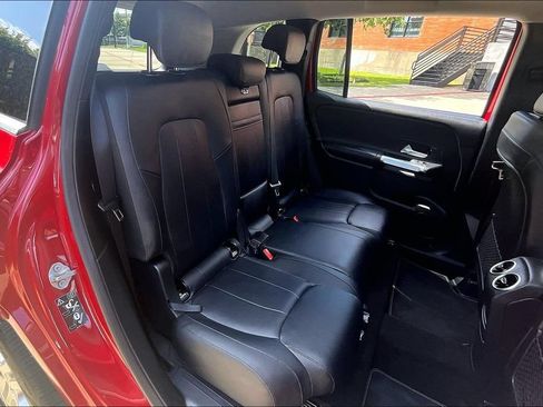 Used 2021 Mercedes-Benz GLB 250 4MATIC image 38