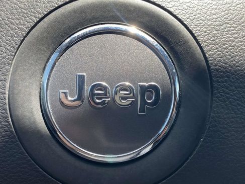 Used 2019 Jeep Grand Cherokee Limited AWD/4WD image 63