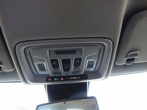 Certified 2022 GMC Sierra 1500 Denali image 19